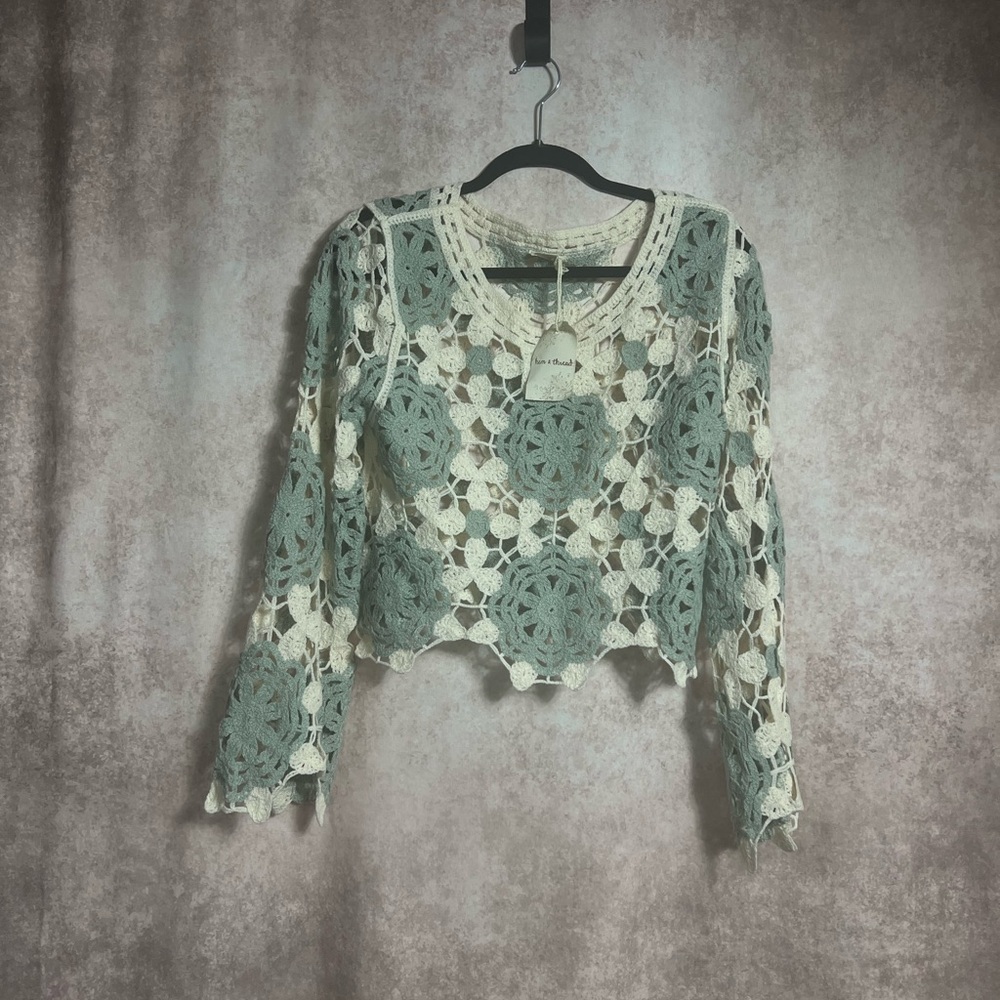 Hem & Thread Lace Crochet Blouse - Cream and Green - Picture 2 of 5